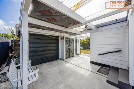 Photo of property in 28 Driver Road, Mangere East, Auckland, 2024