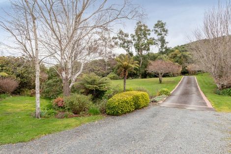 Photo of property in 39 Kahikatea Lane, Brown Owl, Upper Hutt, 5018