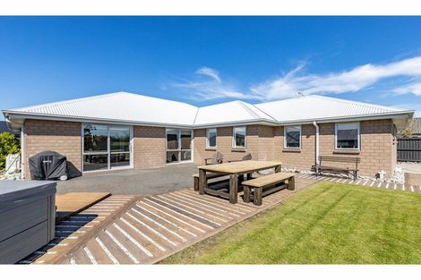 Photo of property in 25 Lancewood Way, Rangiora, 7400