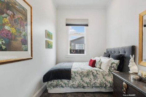 Photo of property in 63 Dublin Street, Martinborough, 5711