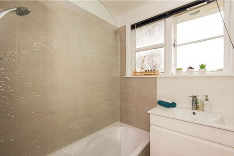 Photo of property in 40 Hindmarsh Street, Johnsonville, Wellington, 6037