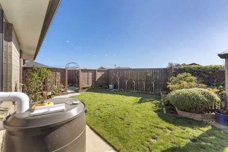 Photo of property in 53 Alberta Road, Glen Avon, New Plymouth, 4312