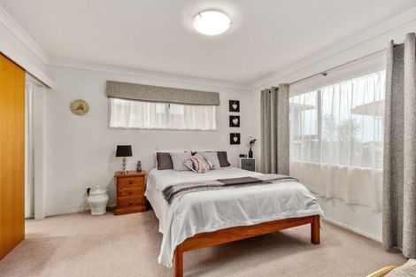Photo of property in 22 White Heron Drive, Massey, Auckland, 0614