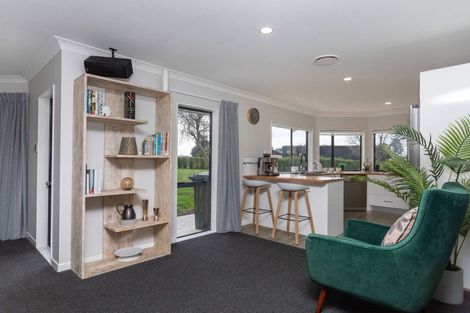 Photo of property in 12 Totaramahonga Road, Dannevirke, 4972