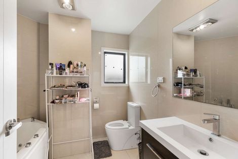 Photo of property in 6/79 Ranfurly Road, Alfriston, Auckland, 2105