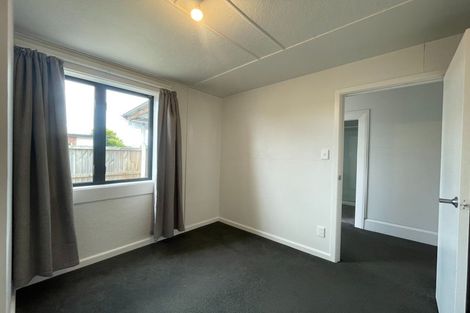 Photo of property in 28 Division Street, Riccarton, Christchurch, 8041