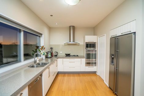 Photo of property in 3 Whitcombe Place, Darfield, 7571