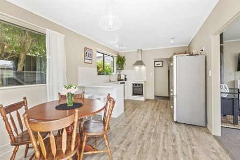 Photo of property in 76 Champion Street, Cannons Creek, Porirua, 5024