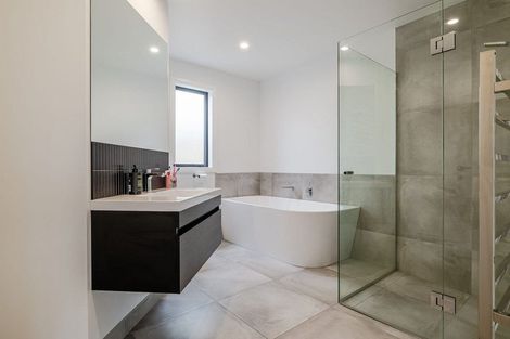Photo of property in 83 Victoria Avenue, Palmerston North, 4410