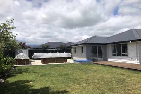 Photo of property in 13 Mary Newton Place, Brightwater, 7022