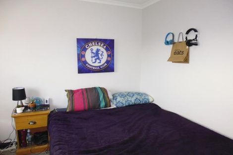 Photo of property in 1b Manderson Grove, Fairfield, Lower Hutt, 5011