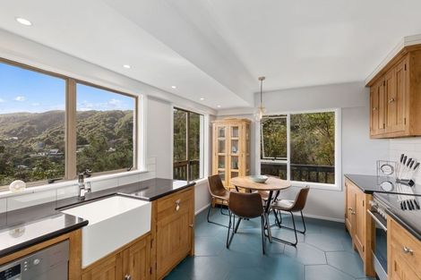 Photo of property in 2/55 Waitohu Road, York Bay, Lower Hutt, 5013