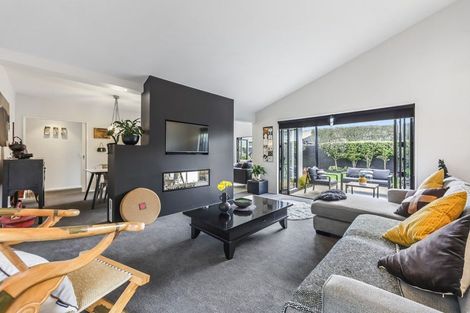 Photo of property in 83 Saint James Avenue, Papanui, Christchurch, 8053