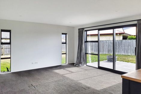 Photo of property in 6 Wyllie Place, Amberley, 7410