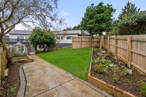 Photo of property in 51 Winston Street, Crofton Downs, Wellington, 6035