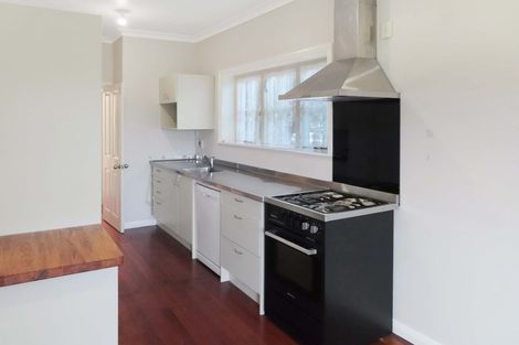 Photo of property in 7 Douglas Street, Waiwhetu, Lower Hutt, 5010