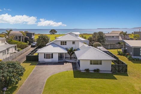 Photo of property in 126 Puka Crescent, Matarangi, Whitianga, 3592