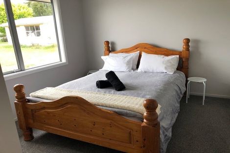 Photo of property in 28 Lawson Burrows Crescent, Te Anau, 9600