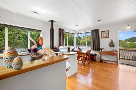 Photo of property in 410 South Road, Omata, New Plymouth, 4374