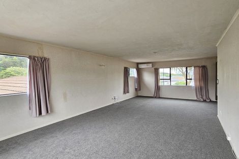 Photo of property in 5b Mclellan Street, Tawa, Wellington, 5028