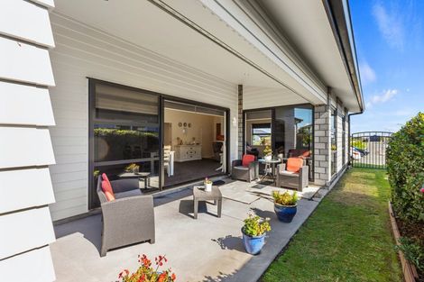 Photo of property in 79 Sandhurst Drive, Papamoa Beach, Papamoa, 3118