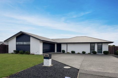 Photo of property in 35a Masefield Drive, Rolleston, 7614
