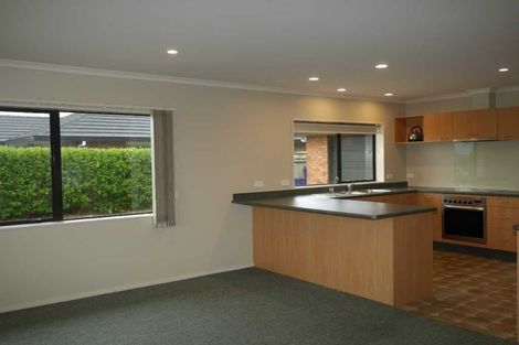 Photo of property in 28 Monarch Place, Paraparaumu Beach, Paraparaumu, 5032