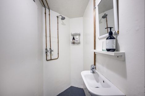 Photo of property in 56 Lucknow Road, Havelock North, 4130