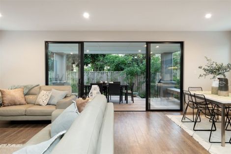 Photo of property in 255b Oceanbeach Road, Mount Maunganui, 3116