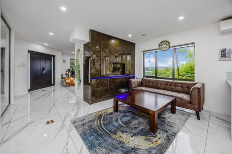 Photo of property in 276a Sturges Road, Henderson, Auckland, 0612