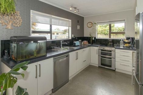 Photo of property in 2a Trent Street, Taradale, Napier, 4112