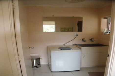 Photo of property in 2/75 Butley Drive, Farm Cove, Auckland, 2012