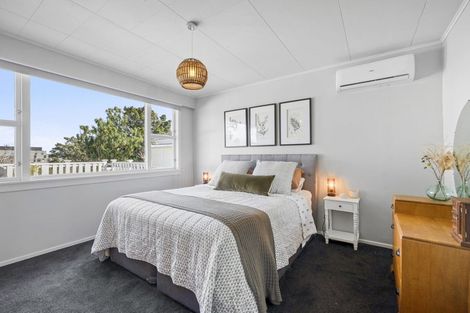 Photo of property in 4 Dartmoor Avenue, Westown, New Plymouth, 4310