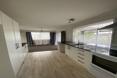 Photo of property in 21 Adel Place, Weymouth, Auckland, 2103