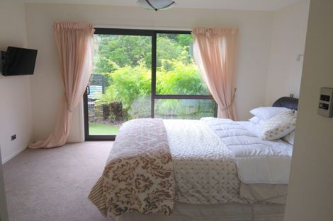 Photo of property in 9 Te Arakete Place, Hurworth, New Plymouth, 4310