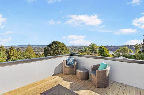 Photo of property in 3/22 Arcadia Crescent, Bayview, Auckland, 0629