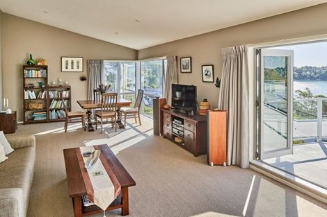 Photo of property in 18 Leeward Drive, Whitby, Porirua, 5024