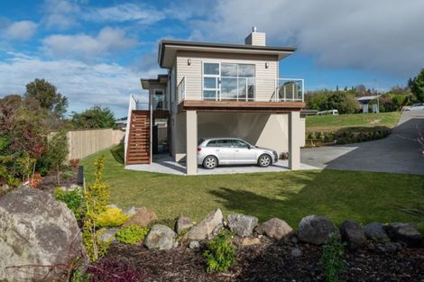 Photo of property in 3b Isobel Street, Acacia Bay, Taupo, 3330