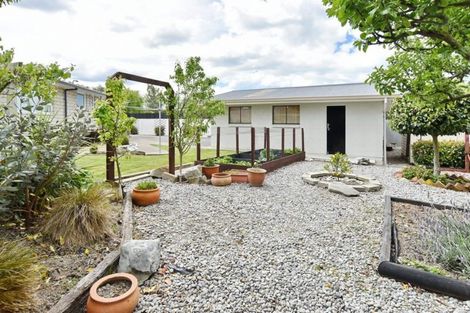 Photo of property in 8 Doggett Place, Rangiora, 7400