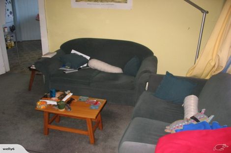 Photo of property in 12 Tanera Crescent, Brooklyn, Wellington, 6021