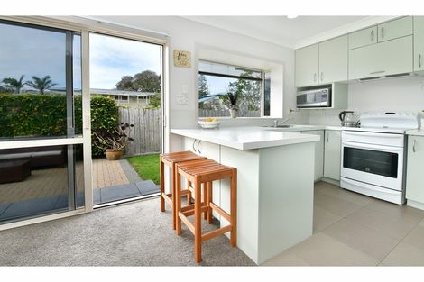 Photo of property in 2/31 Alice Avenue, Orewa, 0931