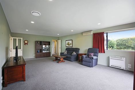 Photo of property in 17 Thomson Street, Tinwald, Ashburton, 7700