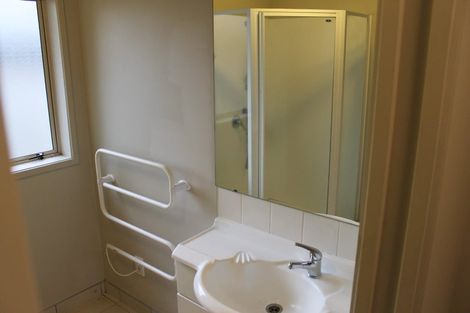 Photo of property in 14 Fitchburg Place, Mangere, Auckland, 2022