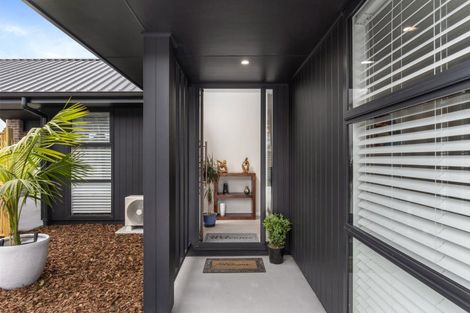 Photo of property in 26 Hayward Place, Ohauiti, Tauranga, 3112