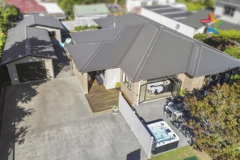 Photo of property in 289 Stokes Valley Road, Stokes Valley, Lower Hutt, 5019