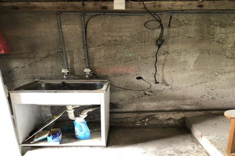 Photo of property in 65 Wilson Road, Balclutha, 9230