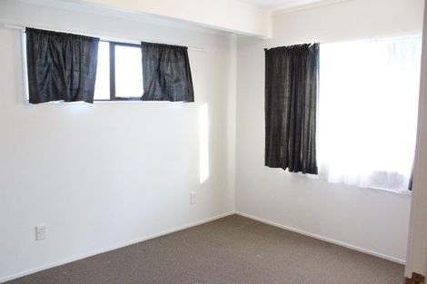 Photo of property in 2/181 Pigeon Mountain Road, Half Moon Bay, Auckland, 2012