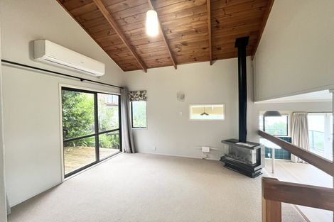 Photo of property in 43 Rosecamp Road, Beach Haven, Auckland, 0626
