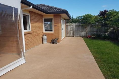 Photo of property in 4 Cathcart Close, Pukekohe, 2120