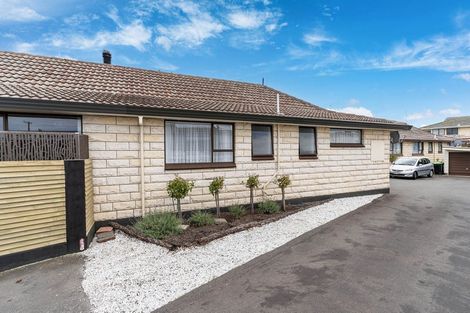 Photo of property in 122b Macandrew Road, South Dunedin, Dunedin, 9012
